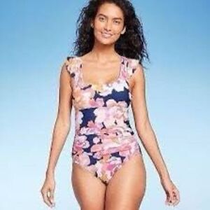 Women's Full Coverage Floral Ruffle size medium One Piece Swimsuit
